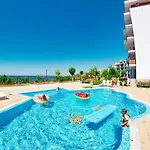 Cozy In Grand Noks With Sea View Appartement