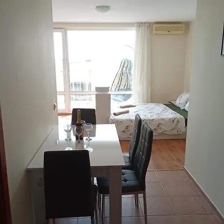 Cozy In Grand Noks With Sea View * スヴェティ・ヴラス